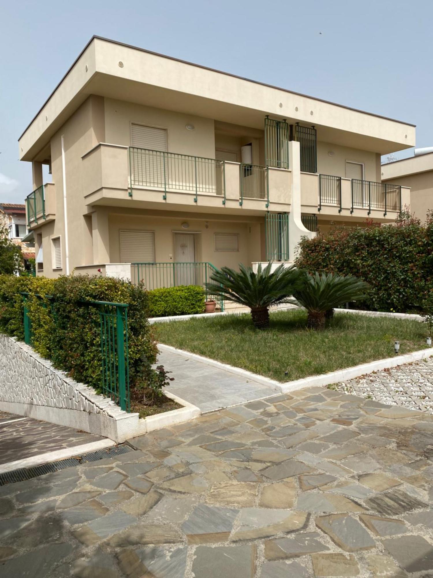 Appartamento In Villa A Поликоро Экстерьер фото